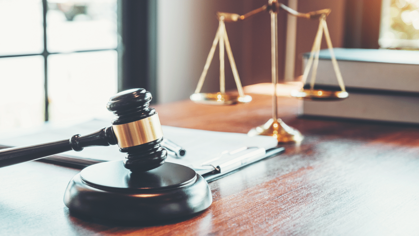 Uitspraak Tuchtcommissie | DSI 2002-02